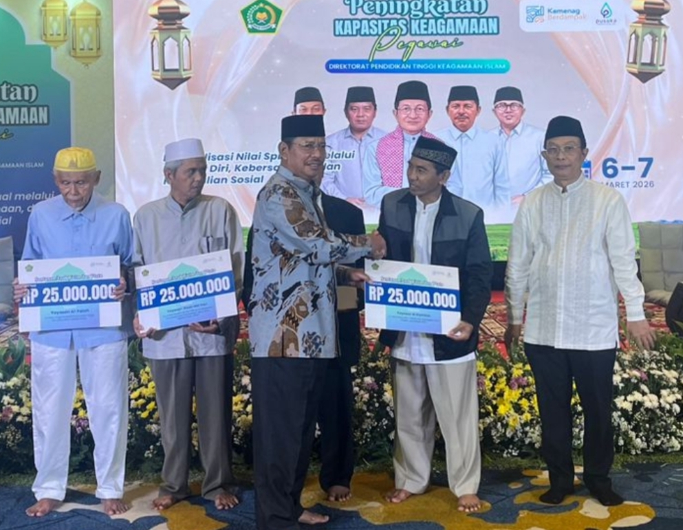 Diktis Kemenag Salurkan Santunan Rp100 Juta untuk Yatim Piatu: Wujudkan Religiusitas yang Berdampak Sosial