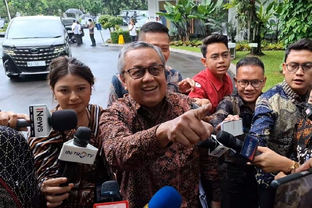 Bos BI Jelaskan Penyebab Rupiah Anjlok ke Rp17.400 per Dolar AS