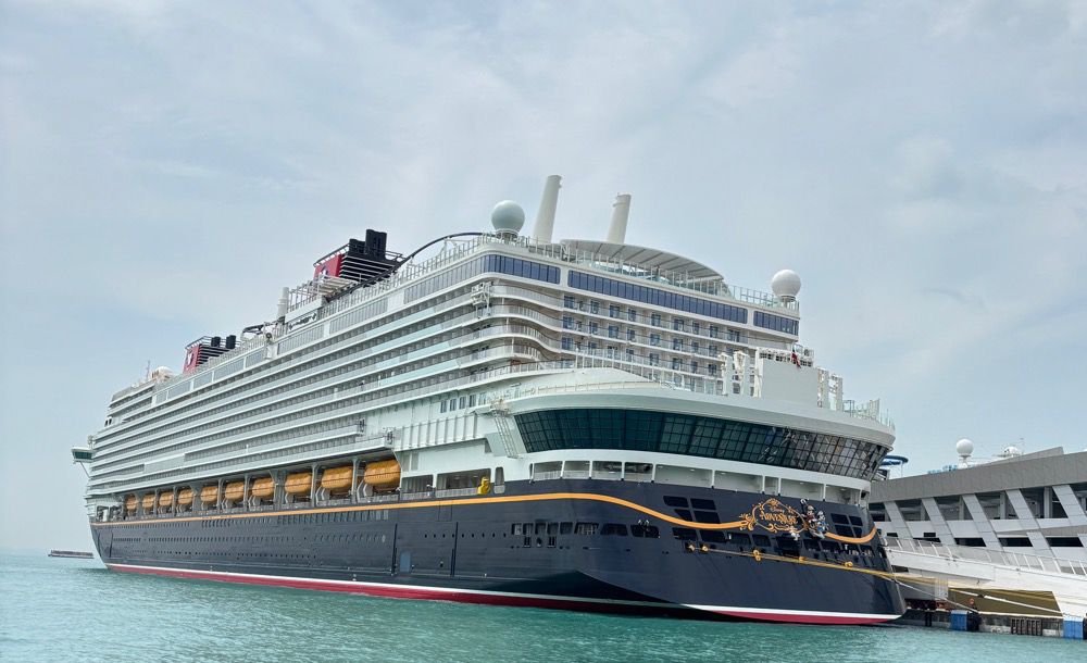 Ide Libur Lebaran, Jelajahi Disneyland di Atas Laut Lewat Kapal Pesiar Disney Adventure