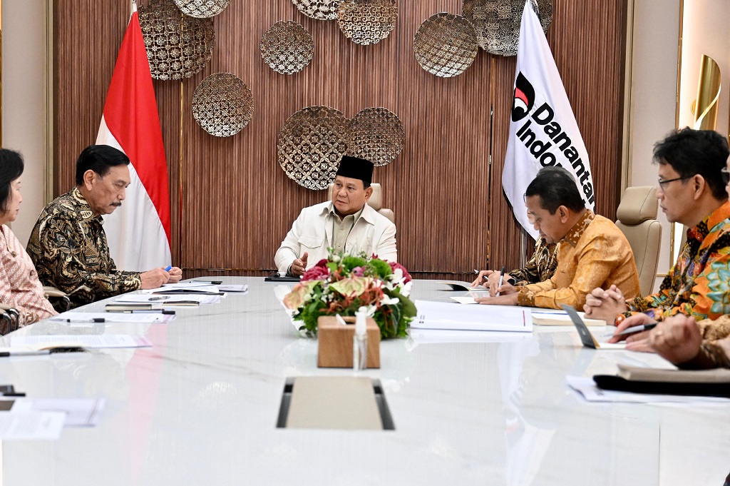 Bertemu Luhut hingga Purbaya, Prabowo Waspadai Dampak Perang AS-Israel vs Iran