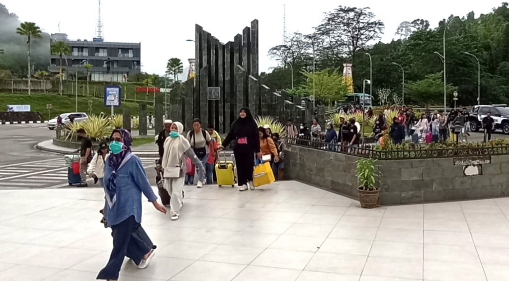 BNPP Catat 5.436 Pelintas di 15 PLBN Terpadu pada H-4 Lebaran, Entikong Terpadat