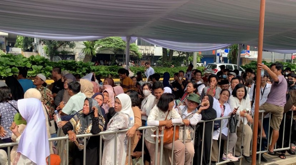 Antrean Warga Mengular jelang Open House di Istana Negara