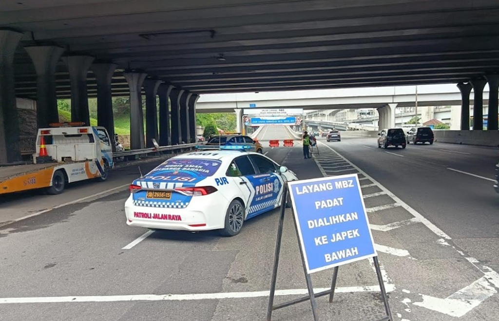 Hari Kedua Lebaran, Tol Layang MBZ Terapkan Buka Tutup Imbas Kepadatan Lalin
