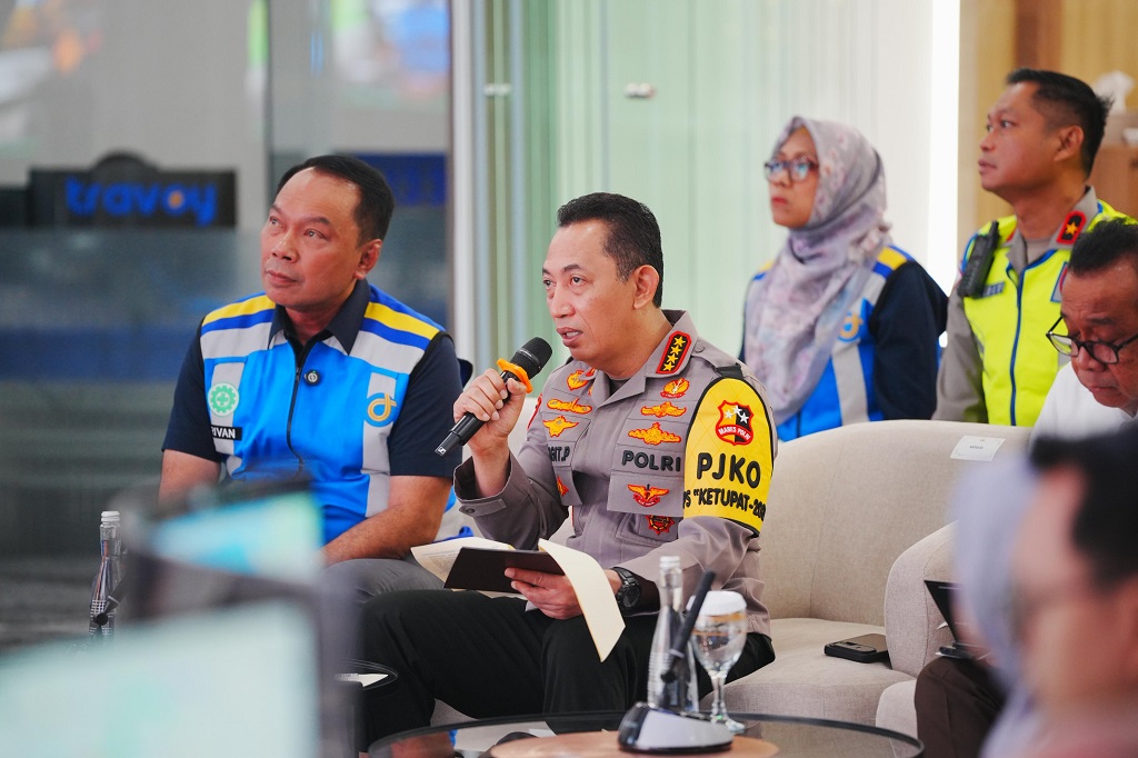 Kapolri Tinjau Jasa Marga Command Center, Pastikan Penanganan Arus Balik Lancar