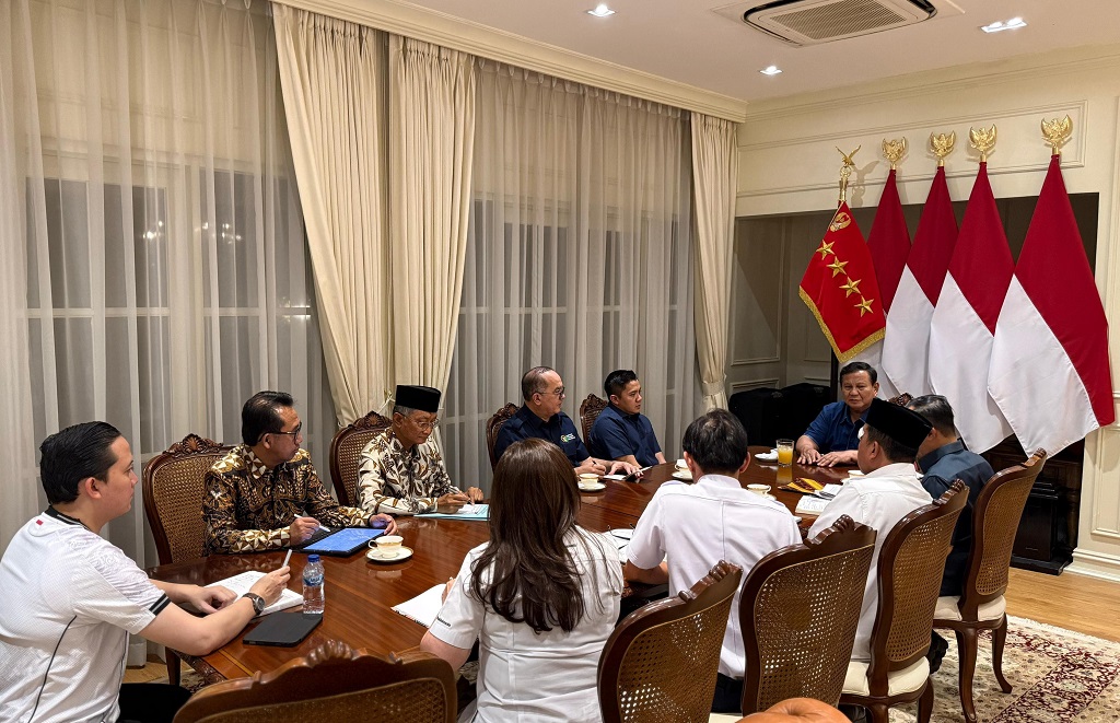 Prabowo Perintahkan Bangun Rumah untuk Warga Pinggir Rel Senen, Tim Langsung Bergerak