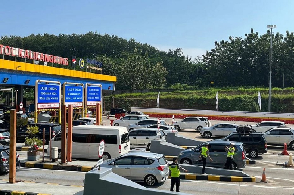 Arus Mudik dan Balik Lebaran, Segini Jumlah Kendaraan yang Keluar Masuk Jateng