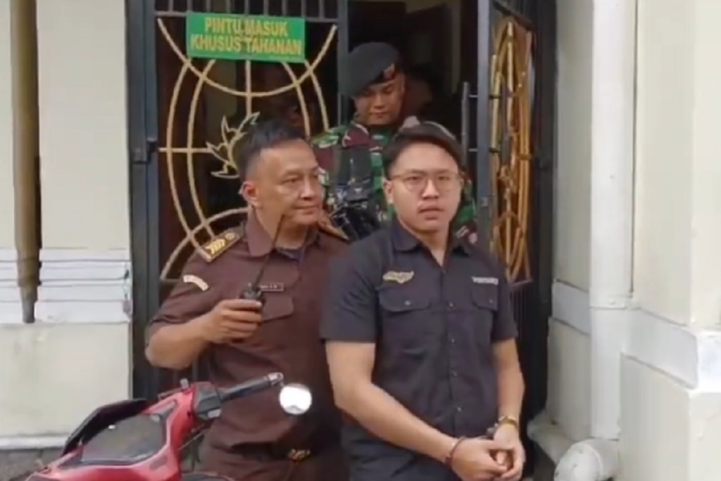 Sidang Ditunda, Youtuber Resbob Penghina Suku Sunda Pasrah dengan Tuntutan Jaksa