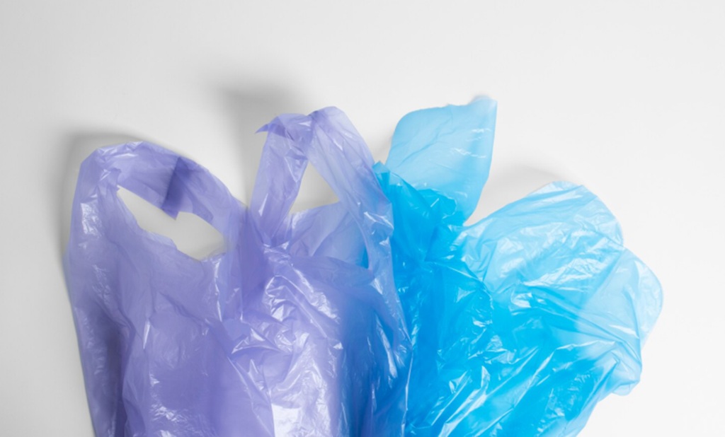 Produsen Sulit Dapat Bahan Baku Plastik, Konsumen Diminta Berhemat