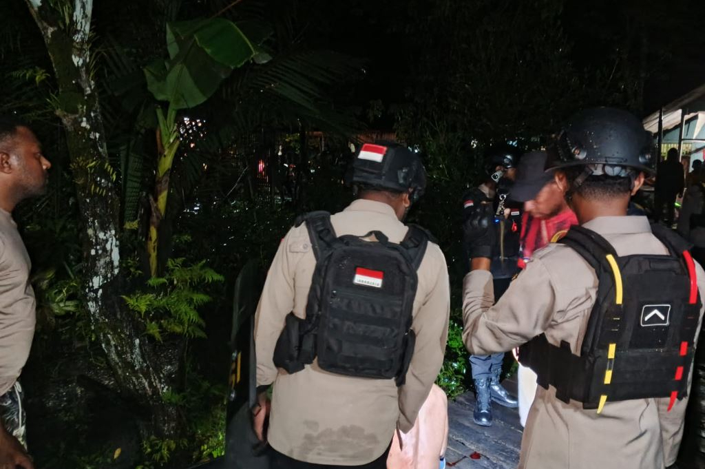 Ayah dan Anak Duel Pakai Parang di Agats, Sama-Sama Roboh Bersimbah Darah
