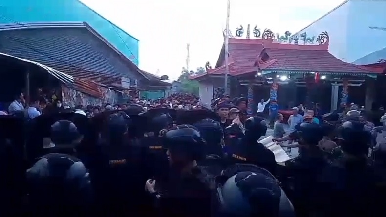 Kericuhan Kembali Pecah di Rohil, Warga Geruduk dan Rusak Rumah Terduga Bandar Narkoba