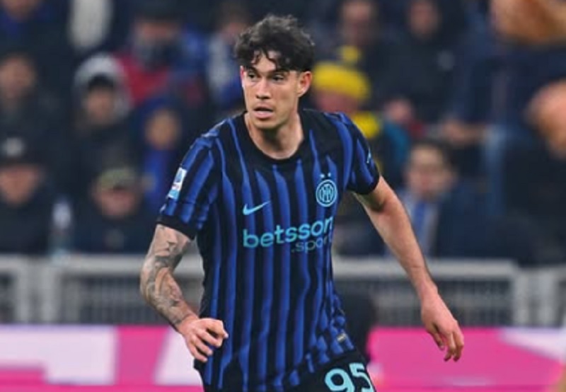 Barcelona Serius Incar Bastoni, Bos Inter Milan Kirim Pesan Menohok