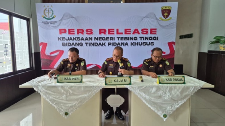 Kejari Tebing Tinggi Tetapkan 2 Tersangka Baru Kasus Korupsi BBM DLH