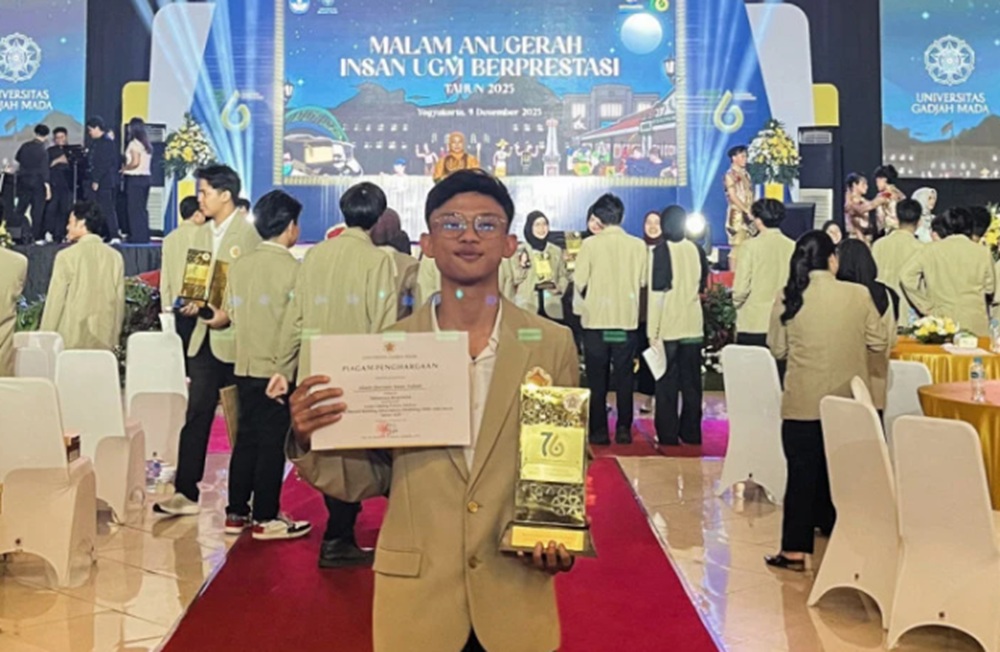 Kisah Inspiratif Alfath, Mantan Kuli Bangunan yang Kini Jadi Mahasiswa Berprestasi UGM