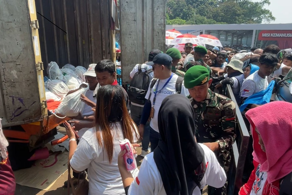 Buruh Dapat Paket Sembako saat May Day 2026 di Monas, Apa Saja Isinya?