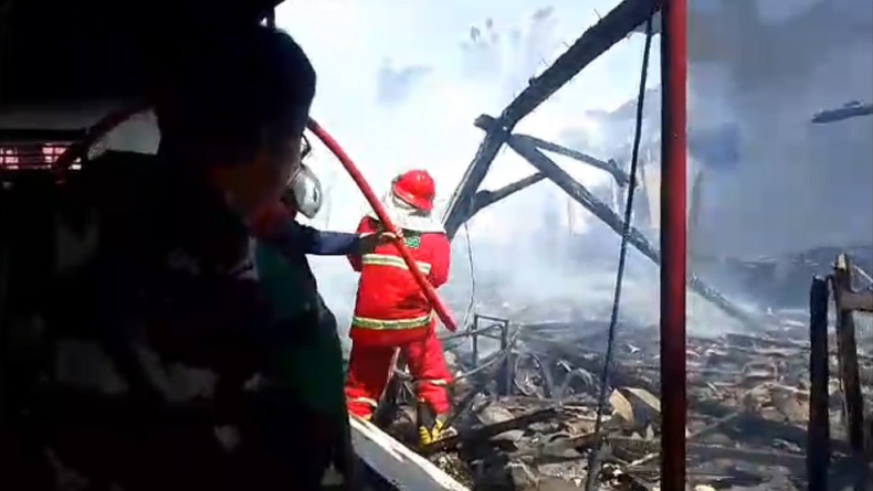 Kebakaran di Permukiman Padat Situbondo, 3 Rumah Hangus