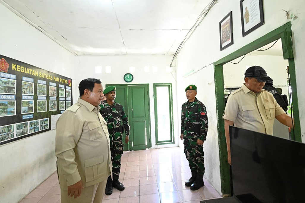 Momen Prabowo Mendadak Temui Prajurit TNI Penjaga Ujung Utara RI di Miangas
