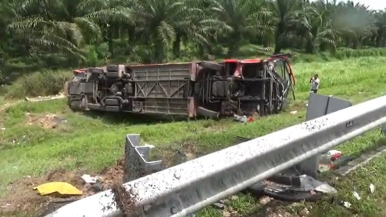 Kronologi Kecelakaan Maut di Tol Medan–Tebing Tinggi, Bus Tabrak Pikap lalu Terguling