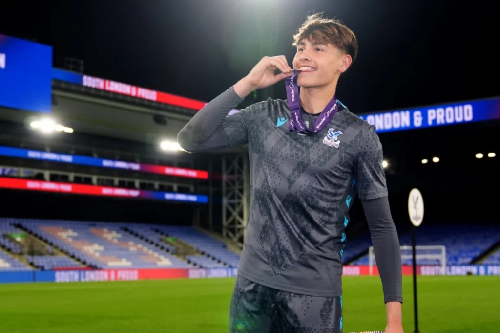 MU Siap Bajak Wonderkid Crystal Palace, Berebut dengan Dua Klub Eropa Lain