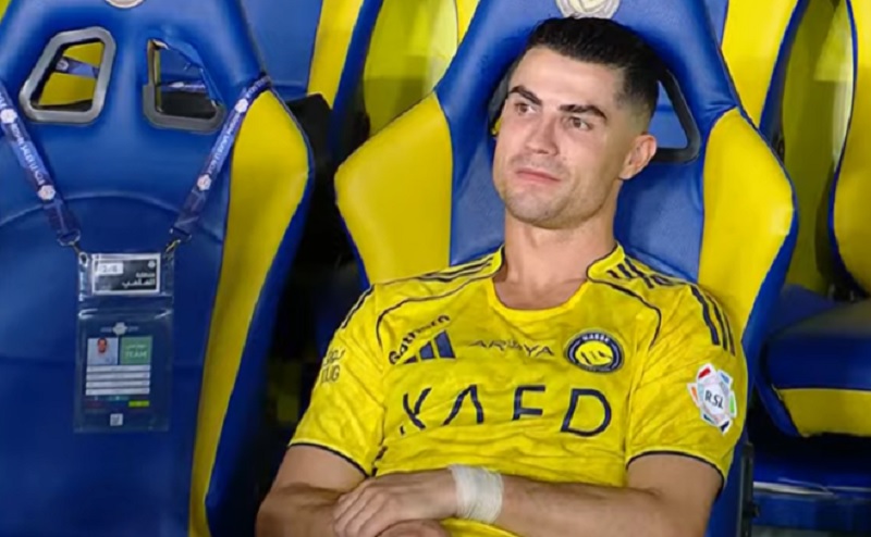 Viral Cristiano Ronaldo Lemas Tak Berdaya saat Al Nassr Gagal Kunci Juara