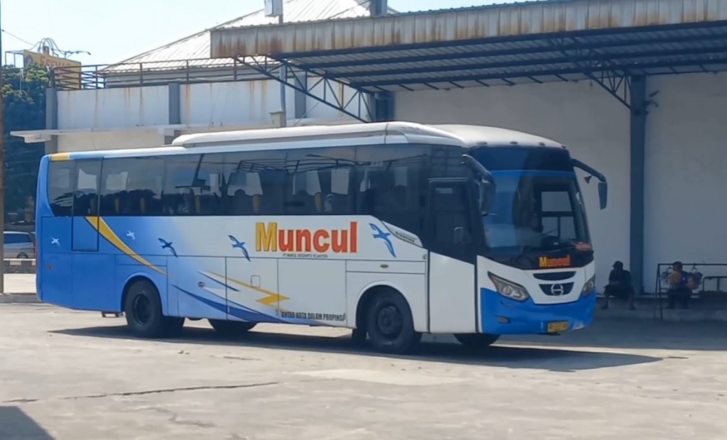 Akses Ditutup, Pedagang dan Agen Tiket Terminal Bus Bawen Mogok Jualan