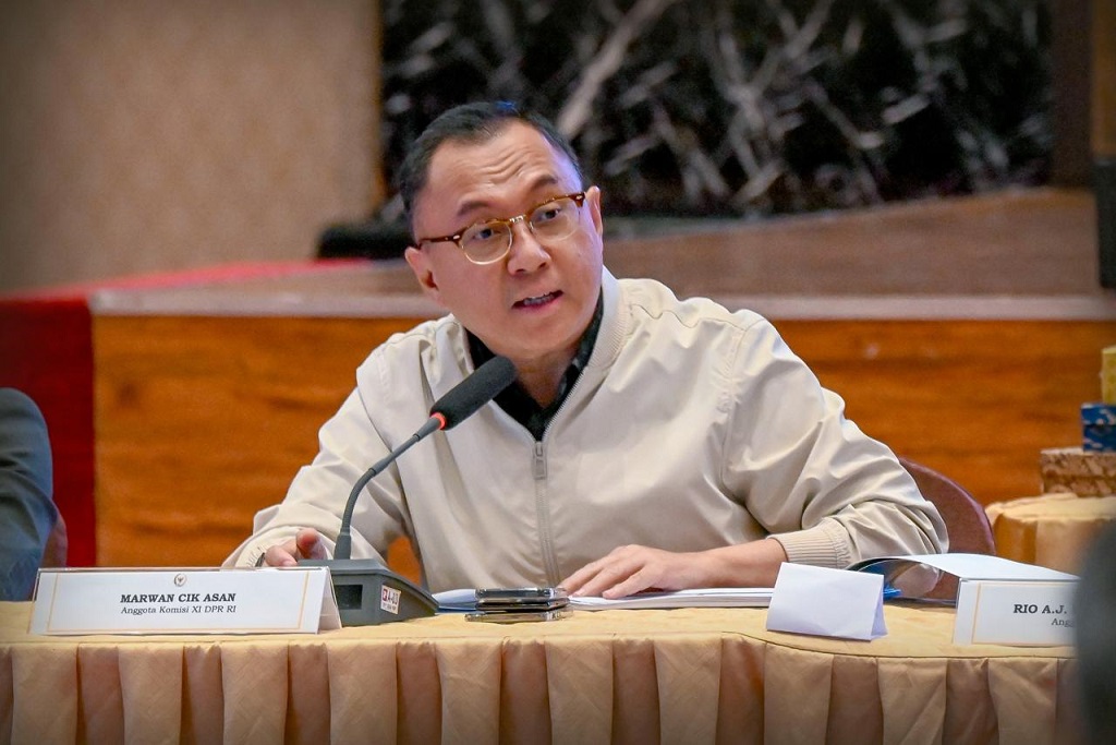 DPR Tegaskan Pelemahan Rupiah Belum Seperti Krisis 1998, Fundamental Ekonomi Masih Kuat