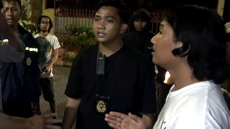 Oknum Polisi di Makassar Ngamuk di Kos Mantan Pacar, Picu Keributan dengan Warga