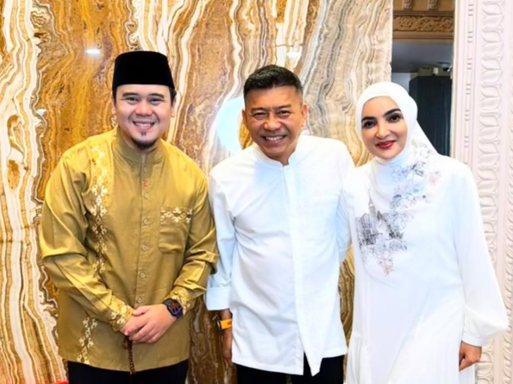 Ashanty dan Anang Hermansyah Rayakan Anniversary Pernikahan ke-15 dengan Haji Bersama