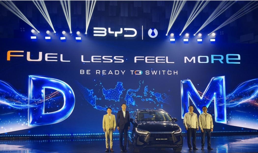 BYD M6 DM Meluncur di Indonesia, Bensin Diklaim Lebih Irit dari Motor 65 Km per Liter