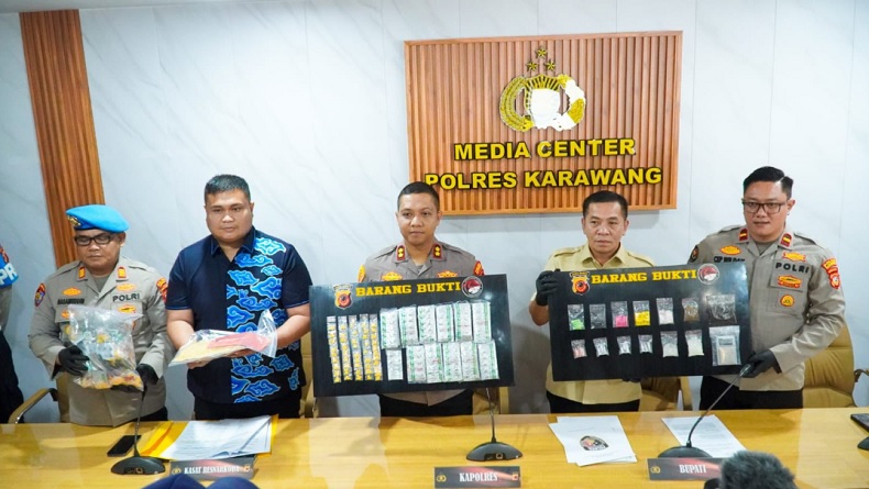 Polres Karawang Ungkap 20 Kasus Narkotika dan Obat Keras Ilegal, 24 Orang Ditangkap