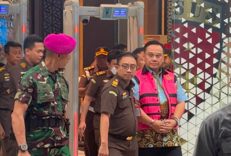 Kejagung Tetapkan Eks Anggota Ombudsman Yeka Hendra Tersangka Perintangan Penyidikan Korupsi CPO