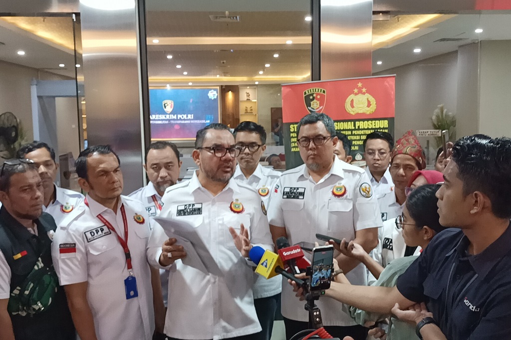 Abu Janda Dilaporkan ke Bareskrim gegara Sebut Orang Sumbar Barbar dan Intoleran