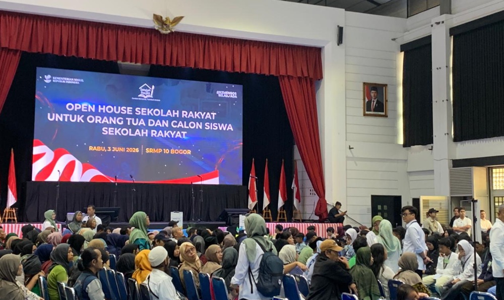 Prabowo Dijadwalkan Hadiri Open House Sekolah Rakyat di Bogor, Ortu Calon Siswa Nunggu Sejak Pagi