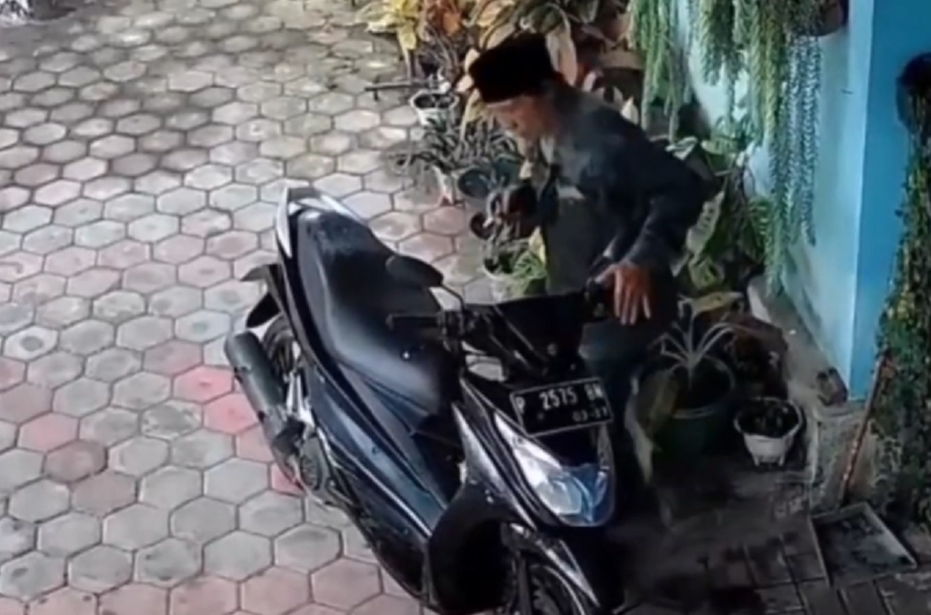 Modus Tawarkan Jasa Meramal, Pria di Bondowoso Lecehkan Nenek 72 Tahun