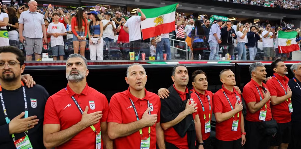 FIFA Kecolongan! Bendera Kontroversial Iran Berkibar Saat Laga Lawan Selandia Baru