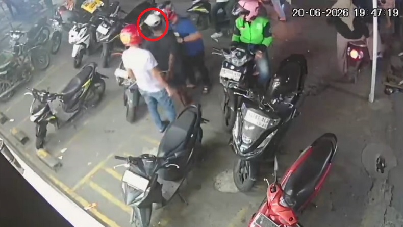 Buronan Begal Motor di Medan Ditangkap saat Belanja di Minimarket