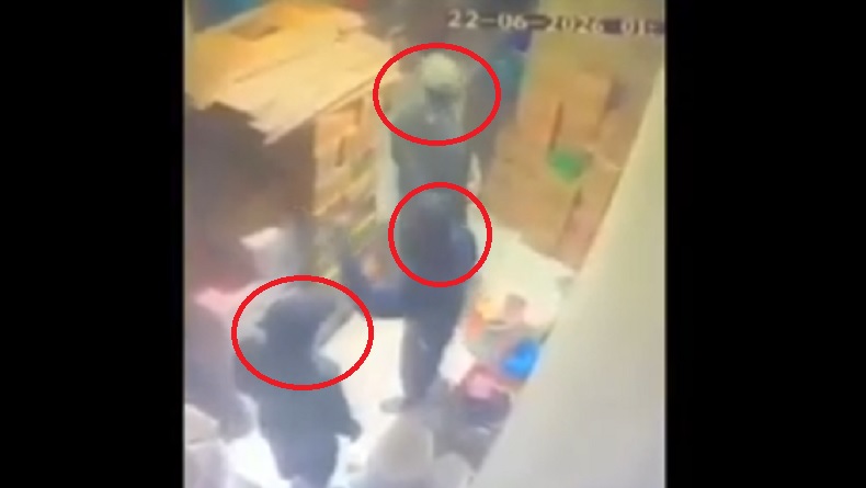 Pemilik Toko dan Anak Lawan Perampok hingga Terluka di Banjarnegara, 3 Pelaku Terekam CCTV