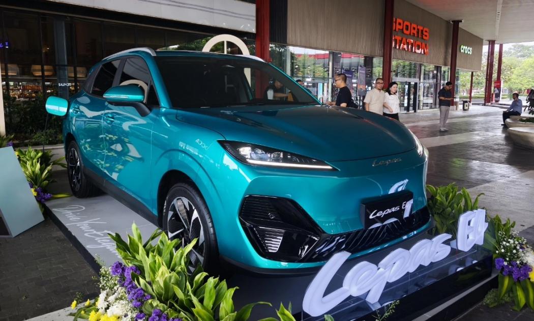 Lepas Boyong Mobil Listrik E4 EV ke Indonesia, Jarak Tempuh Tembus 500 Km