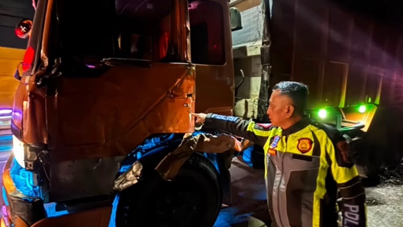 Kecelakaan 2 Truk di Sidoarjo, 1 Orang Tewas Terlindas