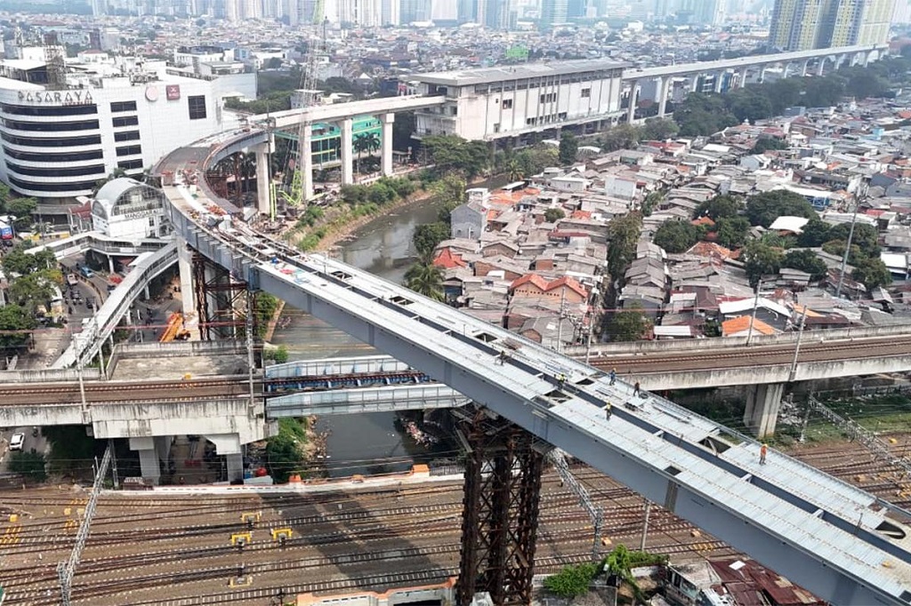 Jalur LRT Jakarta Velodrome-Manggarai Tersambung 100 Persen, Beroperasi Bulan Depan