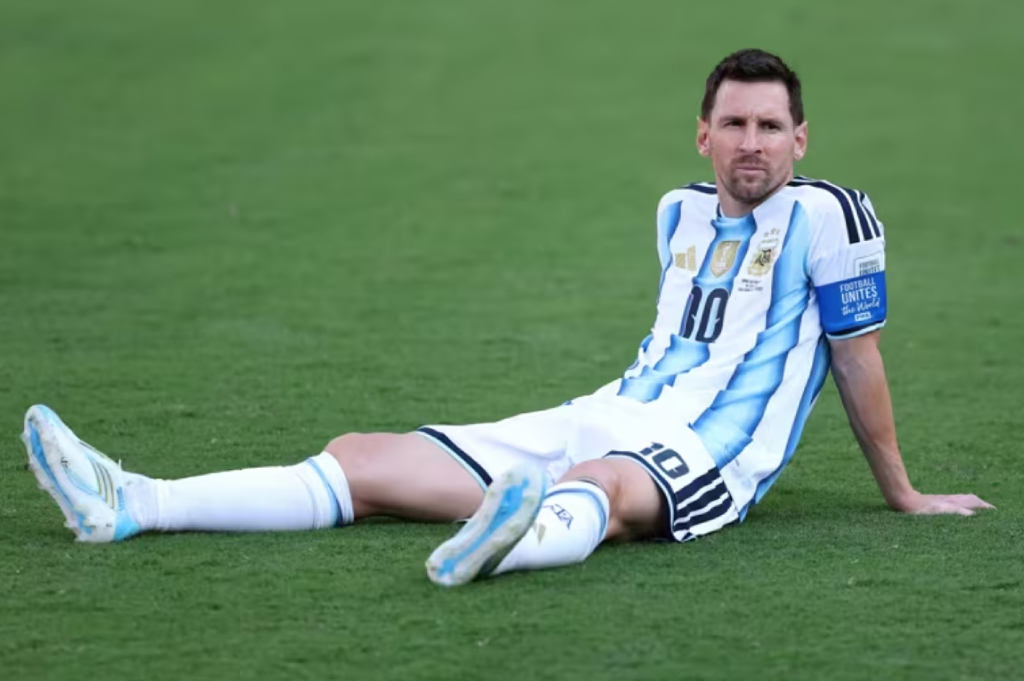 Tangis Lionel Messi Pecah usai Argentina Gagal Juara, Masih Main di Piala Dunia 2030?