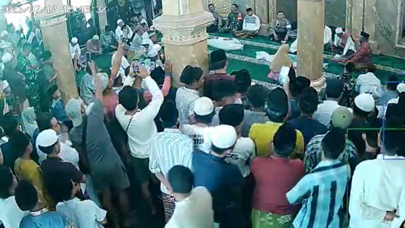 Viral di Sumenep! Warga Ramai Saksikan Prosesi Sumpah Pocong, Dipicu Tuduhan Santet