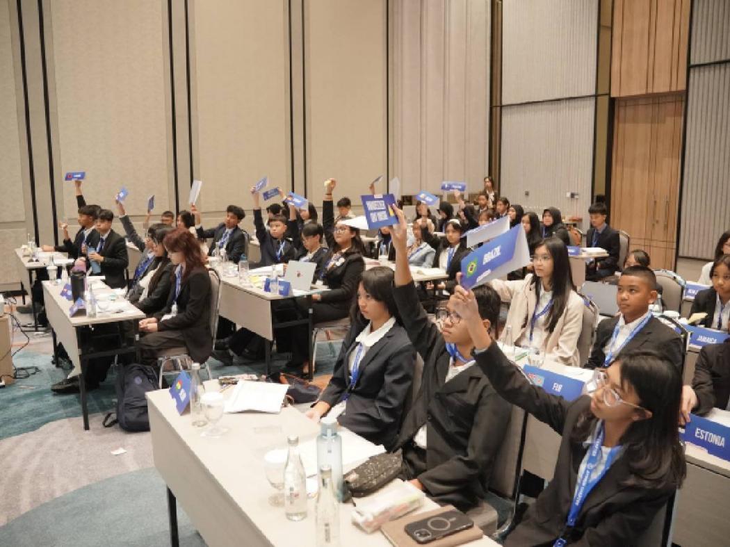 Tak Cukup Nilai Bagus, Pelajar Kini Dituntut Punya Skill Diplomasi