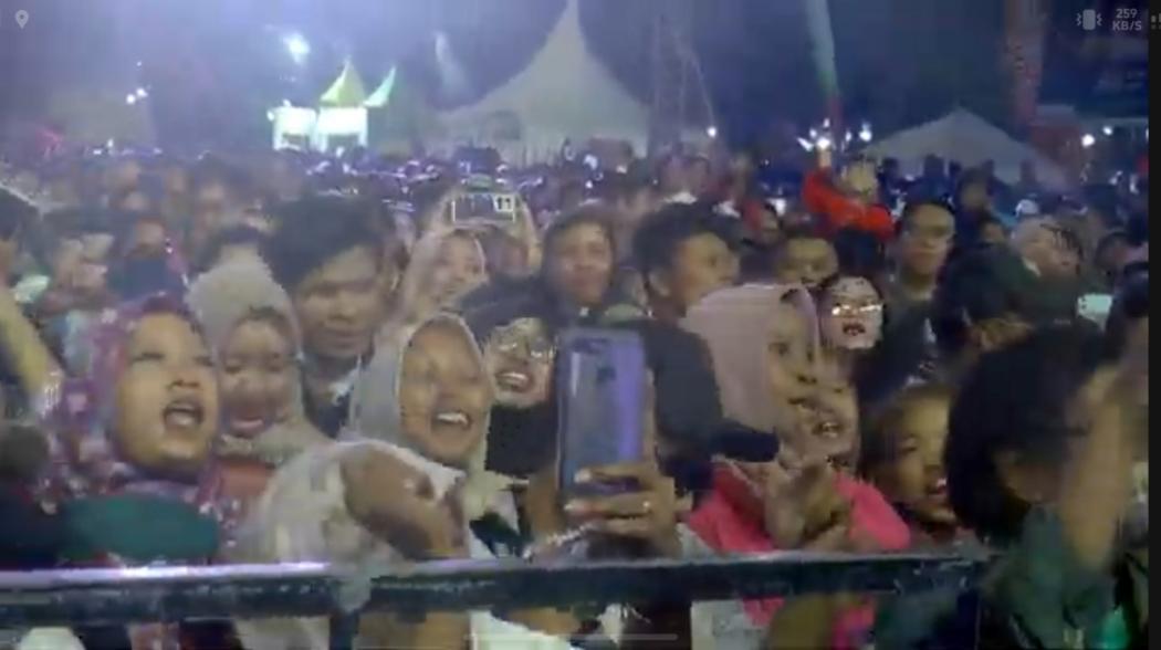 Alun-Alun Klaten Dipenuhi Ribuan Penonton, Road to Kilau Raya MNCTV Berlangsung Meriah