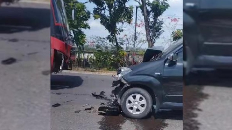 Kecelakaan di Jalur Bojonegoro-Babat, Bus Jaya Utama Tabrakan dengan Avanza