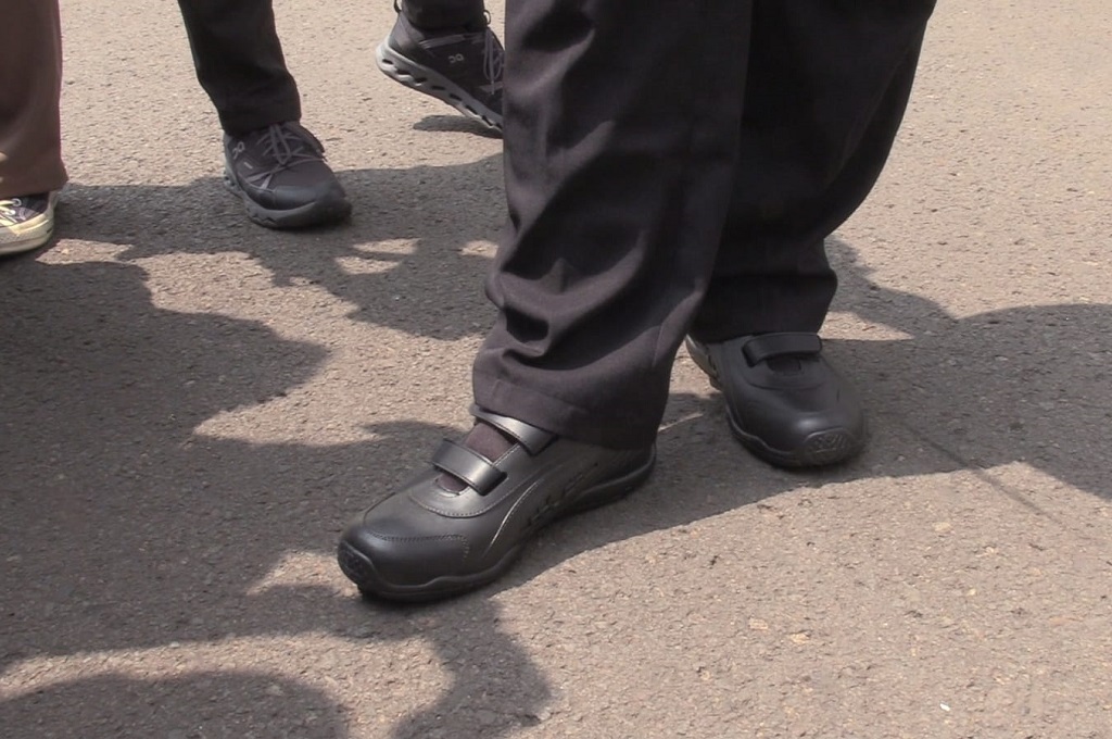 BRIN Pamerkan Sepatu Murah Hasil Inovasi di Istana, Dipesan Prabowo