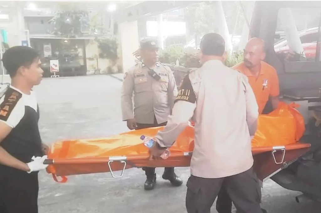 5 WNA Inggis Sekeluarga Terseret Arus di Pantai Lombok Barat, 1 Orang Tewas