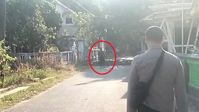 Terungkap Pemicu Sekdes Ngamuk Bawa Celurit di Bangkalan, Tersinggung Merasa Dimusuhi Warga