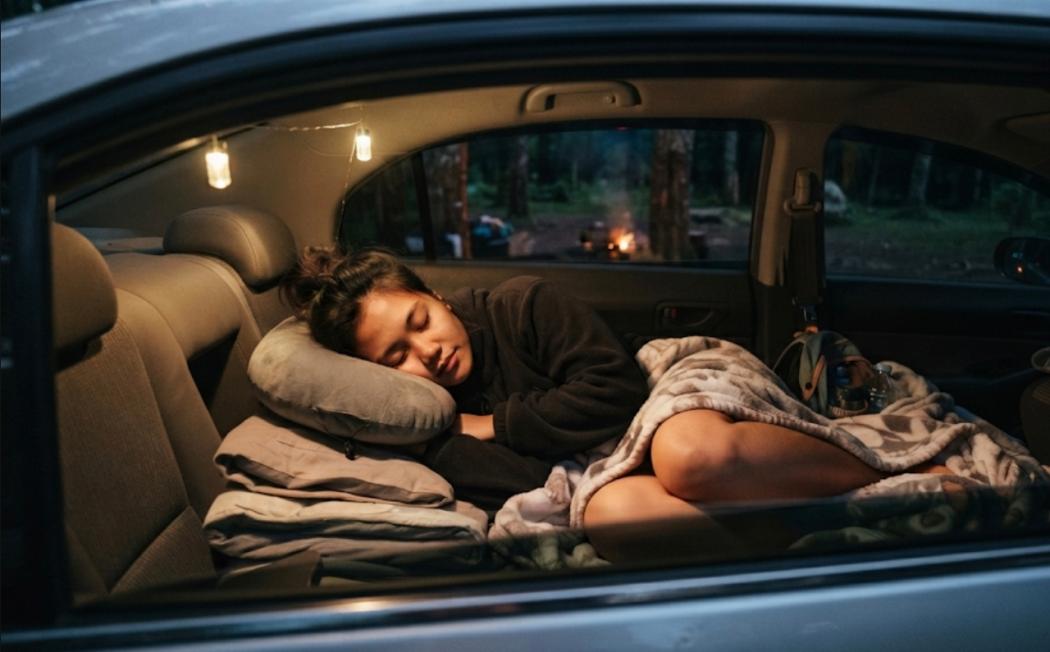 Tidur di Mobil dengan AC Menyala, Ini 4 Hal Harus Diperhatikan agar Aman