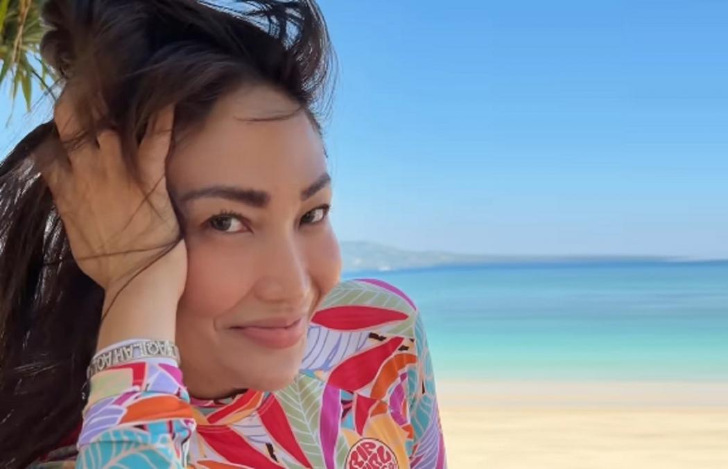 Penerbangan ke Jakarta Ditutup, Ayu Dewi Terjebak di Bali usai Pulang dari Bangkok
