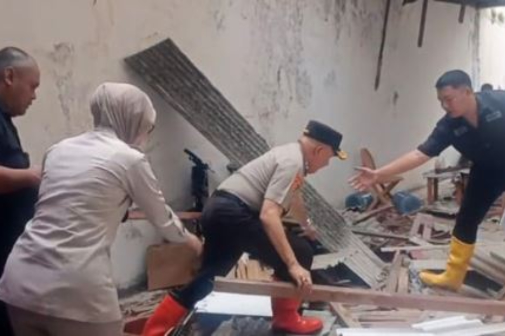 Duduk Perkara Rumah Irjen Sofyan Nugroho Ambruk Diduga gegara Tetangga, Sudah 7 Tahun Bersengketa